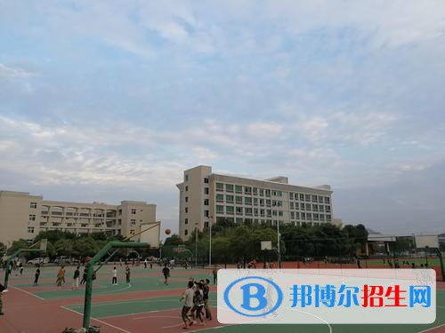 江西電子工業(yè)中等專業(yè)學校2021年招生錄取分數(shù)線
