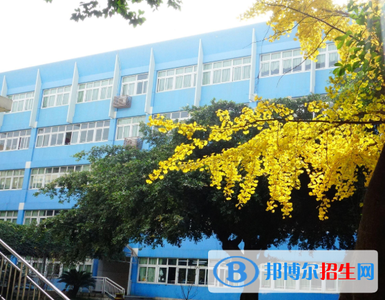 四川師范大學(xué)實(shí)驗(yàn)外國語學(xué)校