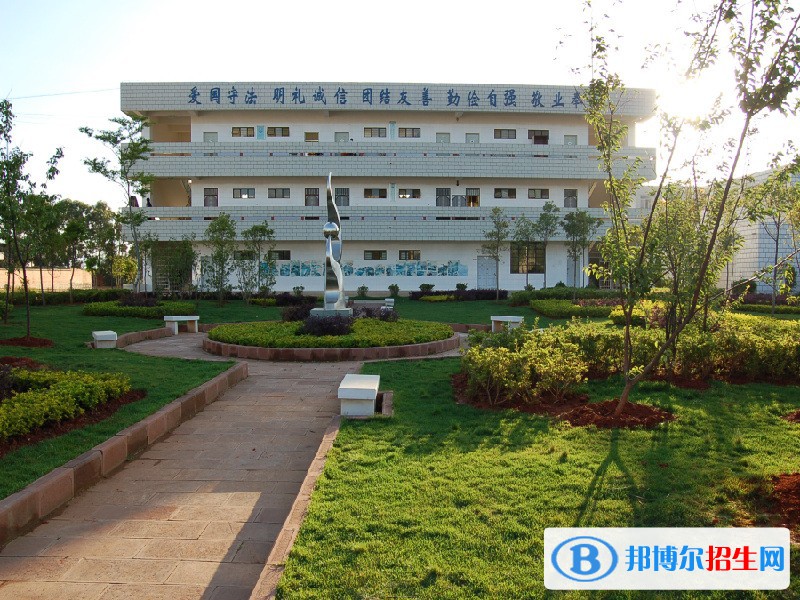 云南省輕工業(yè)學(xué)校2021年招生錄取分數(shù)線