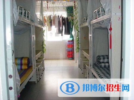 昆明市財經(jīng)商貿(mào)學(xué)校2021年宿舍條件