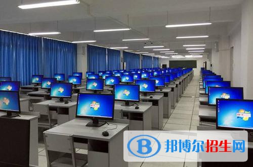 貴陽2021年初中生能學計算機學校嗎