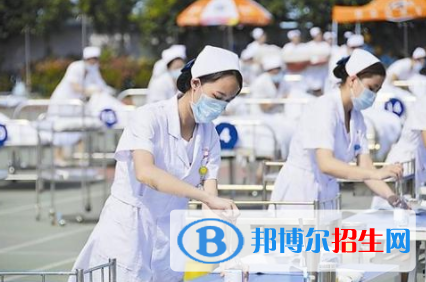 甘肅2021年女生在中專學(xué)校學(xué)什么好