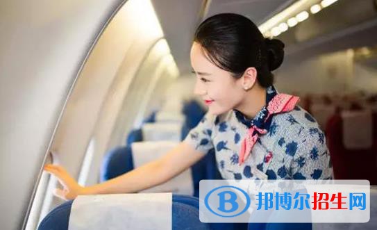 蘭州2022年女生讀航空服務(wù)學(xué)校好不好