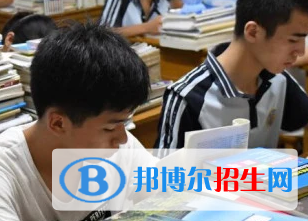 四川2022年男孩子中專學什么專業(yè)好