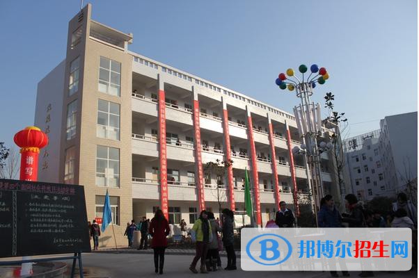 眉山華西航空旅游學(xué)校2022年招生簡章 