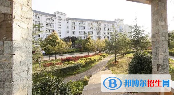貴陽(yáng)2022年初中畢業(yè)讀中專(zhuān)學(xué)校