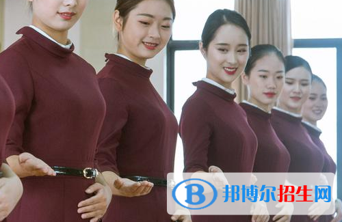 河北2022年女生可以讀航空服務(wù)學(xué)校嗎