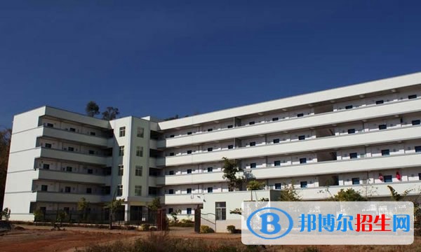 云南商務(wù)職業(yè)學(xué)院中專部2022年學(xué)費、收費多少