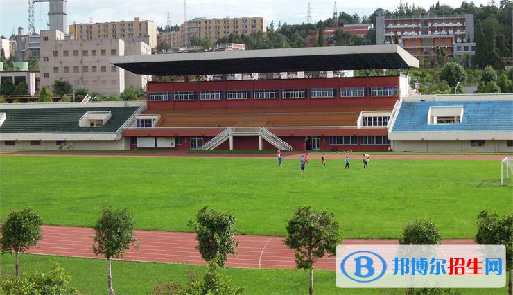 四川威遠嚴陵中學地址在哪里