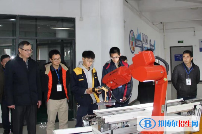 江蘇昆山第一中等專(zhuān)業(yè)學(xué)校2022年招生辦聯(lián)系電話(huà)