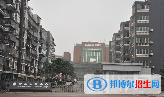 重慶市璧山職業(yè)教育中心2022年報(bào)名條件、招生要求、招生對(duì)象