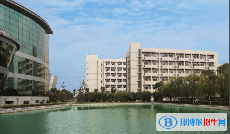 常州旅游商貿(mào)高等職業(yè)技術(shù)學(xué)校2022年學(xué)費(fèi)、收費(fèi)多少