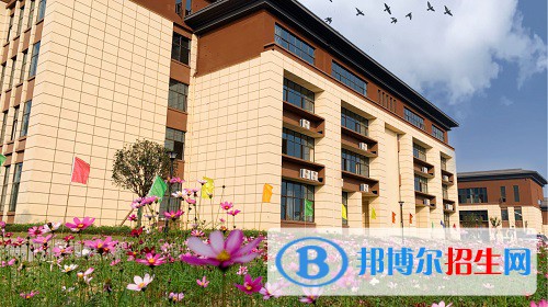 重慶智能工程職業(yè)學院2022年招生辦聯(lián)系電話