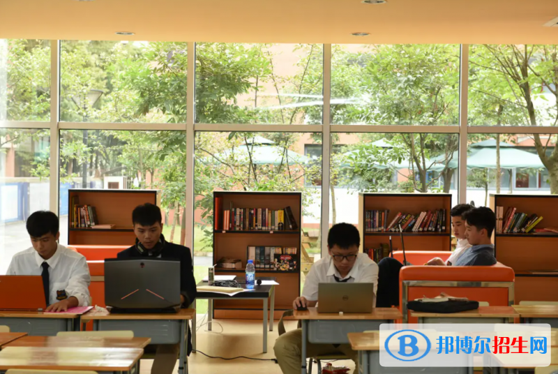 牛津國際公學(xué)成都學(xué)校2022年入學(xué)考試