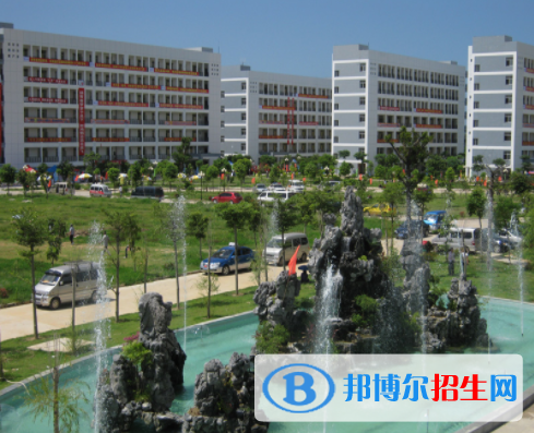  北海市衛(wèi)生學(xué)校2022年學(xué)費(fèi)，收費(fèi)多少
