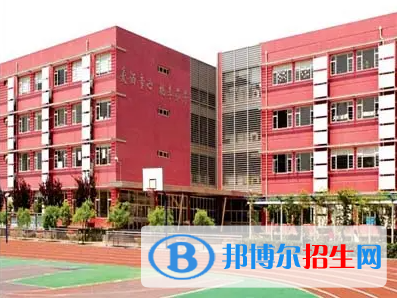 北京中關(guān)村外國(guó)語(yǔ)學(xué)校初中部怎么樣
