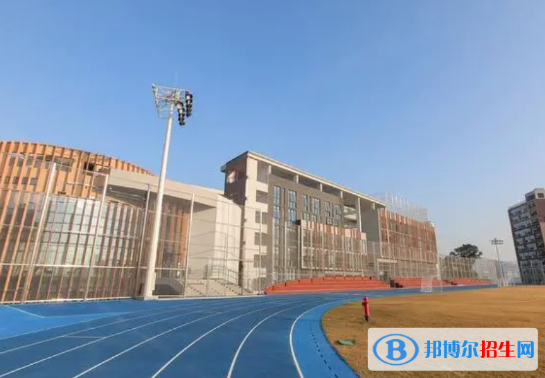廣州愛莎國際學(xué)校初中部怎么樣2