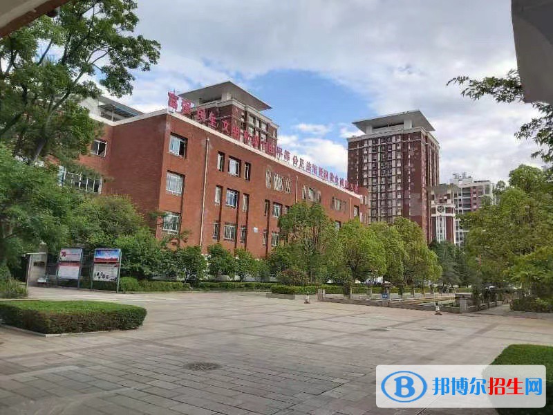 云南2023年哪些大學(xué)有衛(wèi)校