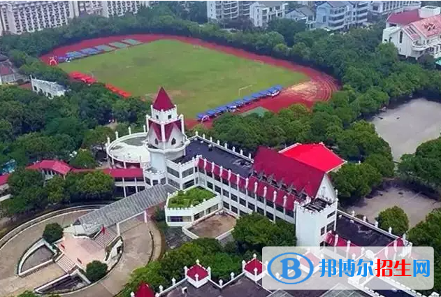 蘇州國(guó)際外語(yǔ)學(xué)校初中部2023年學(xué)費(fèi)標(biāo)準(zhǔn)