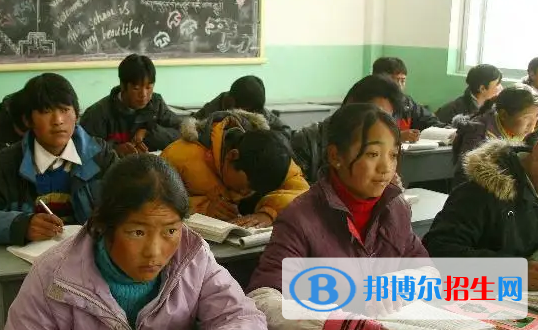 日喀則道德與法治總分(滿分）是多少（附日喀則中考成績查詢?nèi)肟冢? width=