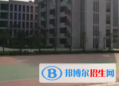 簡(jiǎn)陽(yáng)空分職業(yè)技術(shù)學(xué)校是大專(zhuān)還是中專(zhuān)？