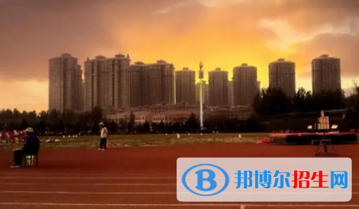 秦皇島的高中排名前十名的學(xué)校（秦皇島高中）