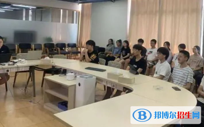 大學(xué)商務(wù)經(jīng)紀(jì)與代理專業(yè)可以從事哪些工作？