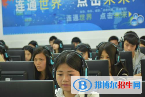 四川2023年女孩上計算機學(xué)校學(xué)什么好