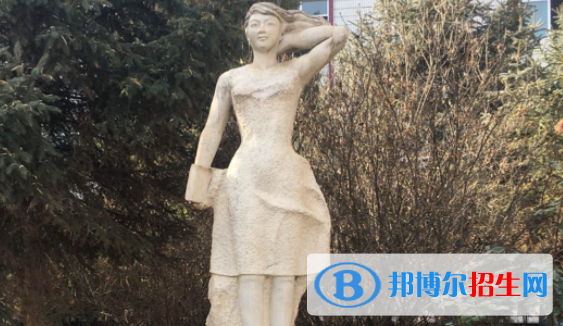 臨洮中學(xué)2023年報(bào)名條件、招生要求、招生對(duì)象 
