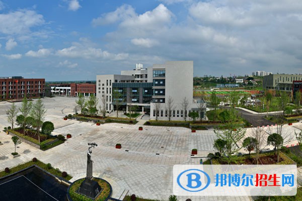 川南幼兒師范高等?？茖W(xué)校單招2023年學(xué)費是多少