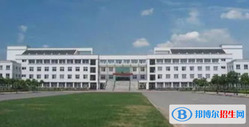 南京工業(yè)大學(xué)浦江學(xué)院是不是雙一流大學(xué)？