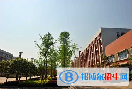 重慶公共交通技工學(xué)校2023年招生錄取分?jǐn)?shù)線