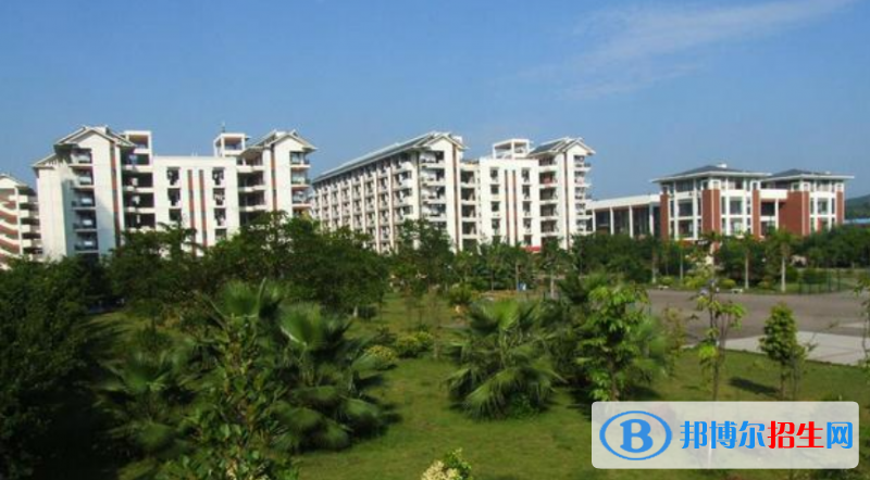 廣西民族大學(xué)相思湖學(xué)院是幾本？是985和211嗎？