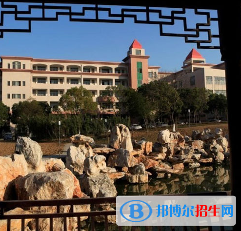 江蘇省宜興中等專業(yè)學校地址在哪里，哪個地區(qū)，哪個城市?