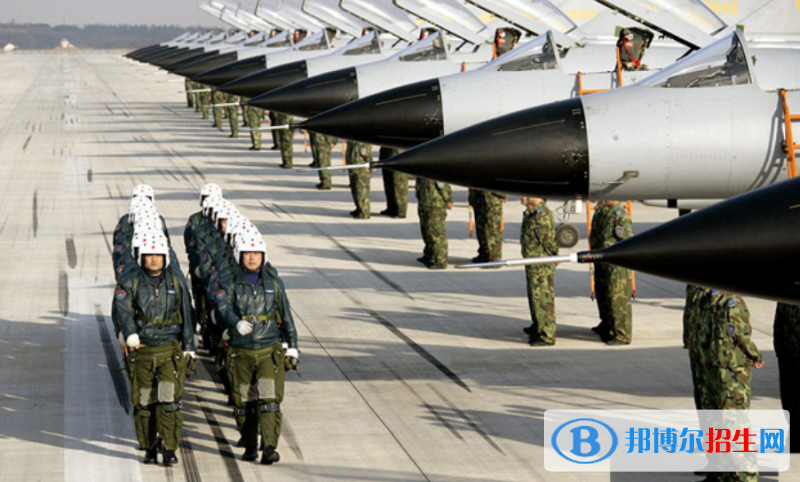 2023年青海空軍招收飛行學(xué)員簡(jiǎn)章