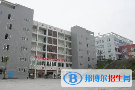 2023四川自貢市高級技工學(xué)校多少錢(學(xué)費明細)