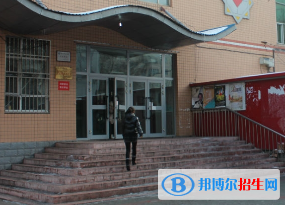 2023新疆藝術(shù)學(xué)院附屬中等藝術(shù)學(xué)校招生計(jì)劃 招生人數(shù)是多少(附要求、條件、對(duì)象)