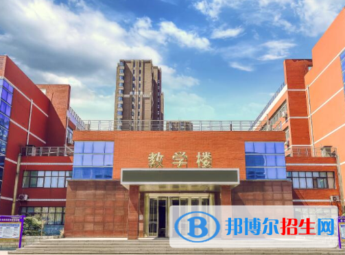 北京市對外貿(mào)易學(xué)校地址在哪里，哪個地區(qū)，哪個城市?