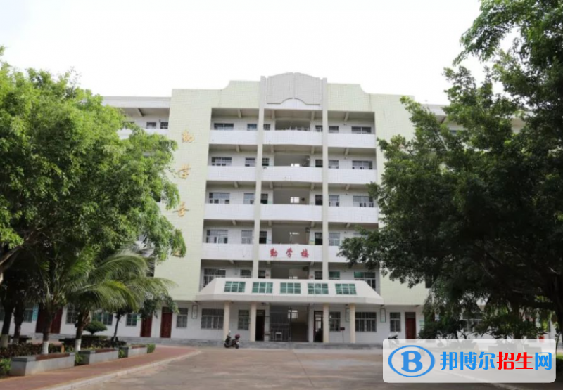 2023臨高縣新盈中學(xué)招生計劃 招生人數(shù)是多少(附要求、條件、對象)