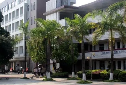 武宣縣職業(yè)技術(shù)學(xué)校地址在哪里，哪個地區(qū)，哪個城市?