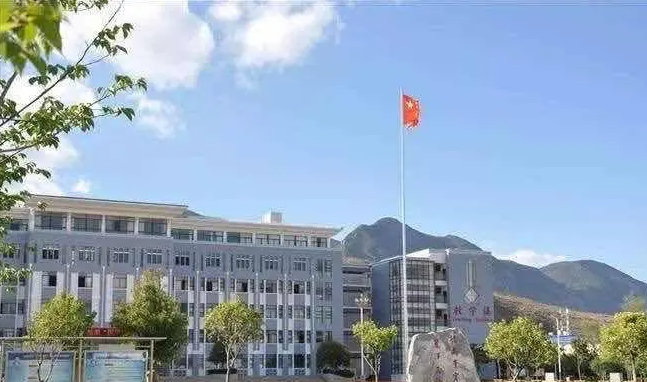 2023涼山民辦鐵路學(xué)校有哪些 涼山民辦鐵路學(xué)校名單一覽表