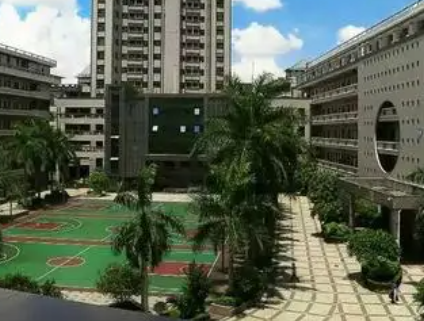 深圳市深德技工學(xué)校地址，乘車路線