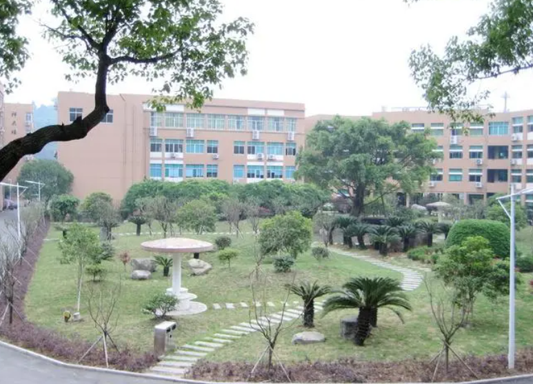 瑞安市瑞祥高級中學(xué)地址，乘車路線