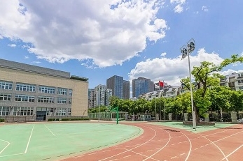 北京市東直門中學地址，乘車路線