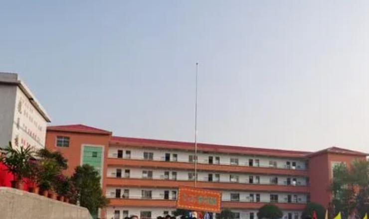 高平長(zhǎng)平中學(xué)(職高部)網(wǎng)站網(wǎng)址主頁(yè)