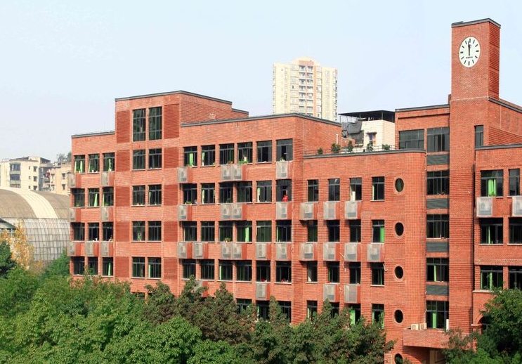 重慶市楊家坪中學(xué)怎么樣、好不好