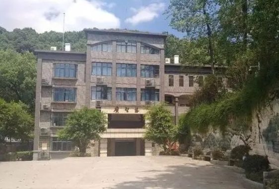重慶市廣益中學校地址，乘車路線