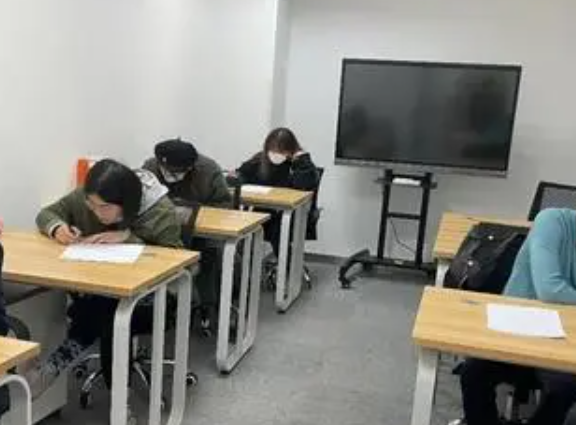 2024年怎么填報更穩(wěn)更好？沖穩(wěn)保策略解讀